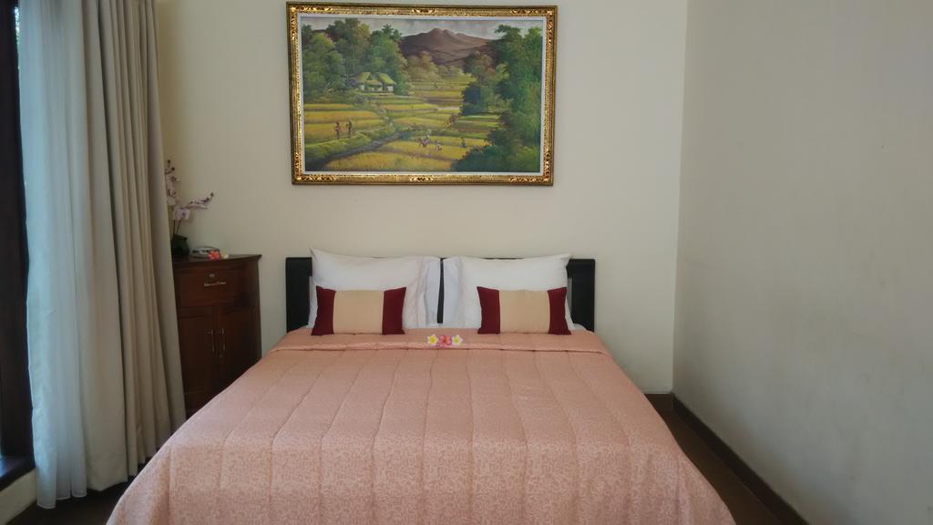 Hotel Melamun Lovina Beach Extérieur photo