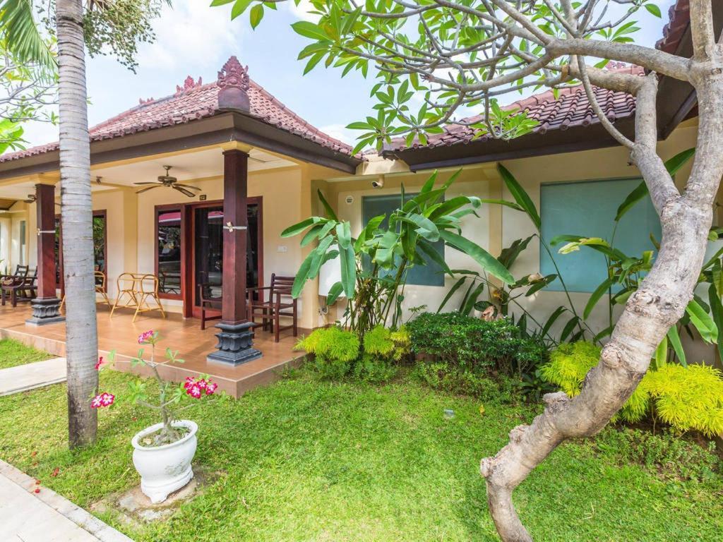 Hotel Melamun Lovina Beach Chambre photo
